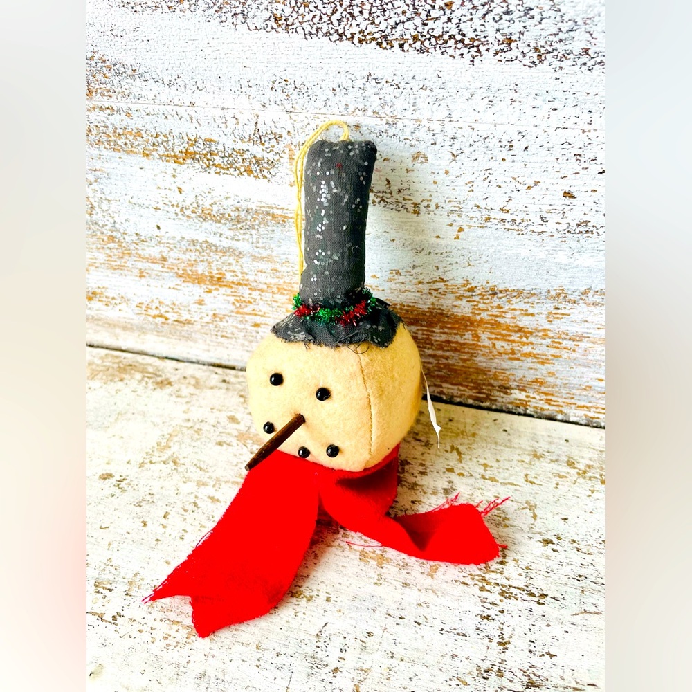 *Top Hat Snowman Ornament with Red Scarf